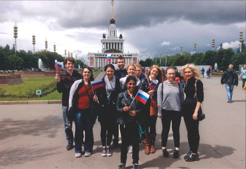 group photo of students in Russia